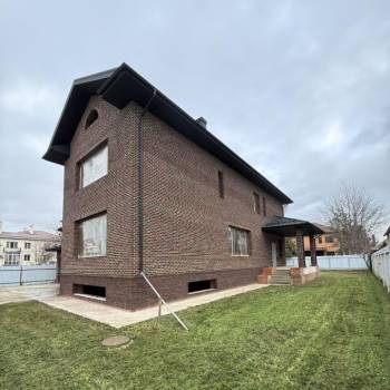 Продается Дом, 380 м²