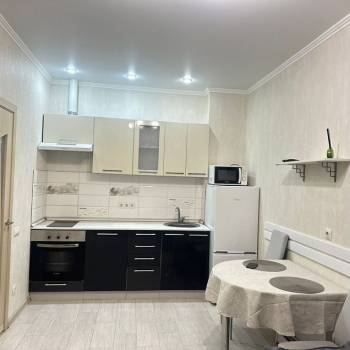 Сдается 1-комнатная квартира, 38 м²