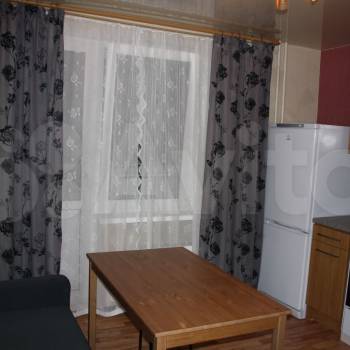 Сдается 1-комнатная квартира, 40 м²