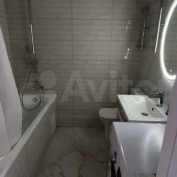 Сдается 1-комнатная квартира, 50 м²