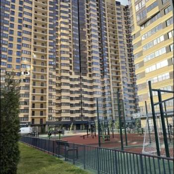 Сдается 2-х комнатная квартира, 72 м²