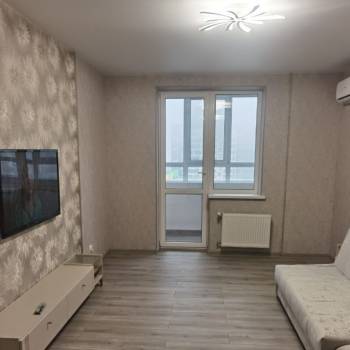 Сдается 1-комнатная квартира, 40 м²