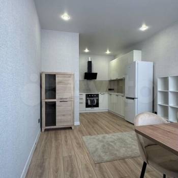 Сдается 1-комнатная квартира, 40 м²