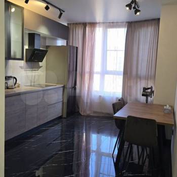 Сдается 1-комнатная квартира, 37 м²