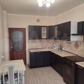 Продается 1-комнатная квартира, 47 м²