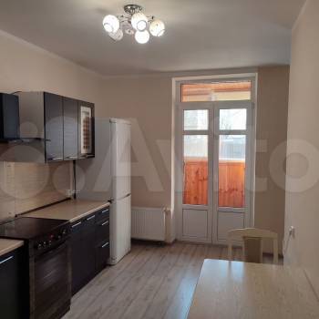 Продается 1-комнатная квартира, 47 м²