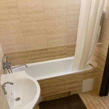 Сдается 2-х комнатная квартира, 62 м²