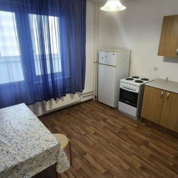 Сдается 1-комнатная квартира, 39 м²