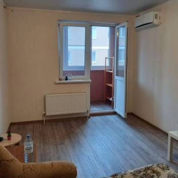 Продается 1-комнатная квартира, 39 м²