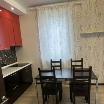 Сдается 1-комнатная квартира, 46 м²