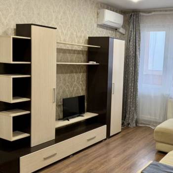 Сдается 1-комнатная квартира, 35 м²