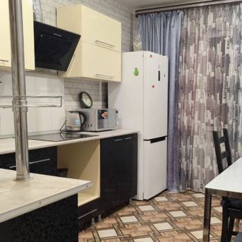 Сдается 1-комнатная квартира, 45 м²