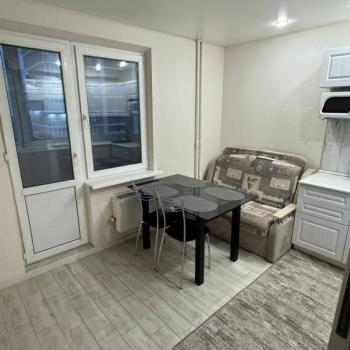 Продается 1-комнатная квартира, 40 м²