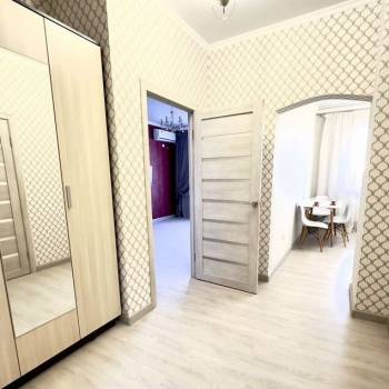 Сдается 1-комнатная квартира, 42 м²