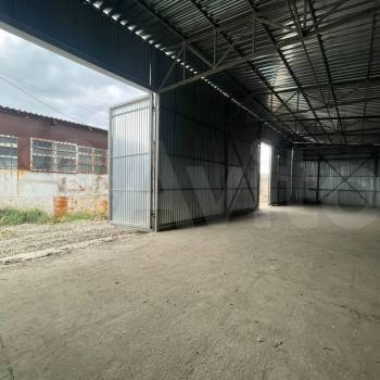 Сдается Нежилое помещение, 90 м²