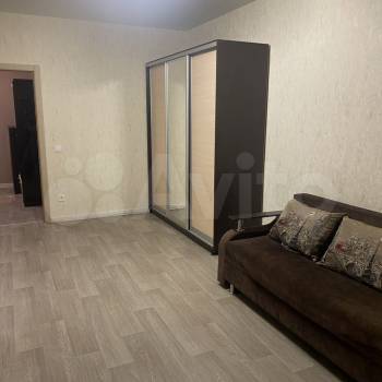 Сдается 1-комнатная квартира, 41 м²