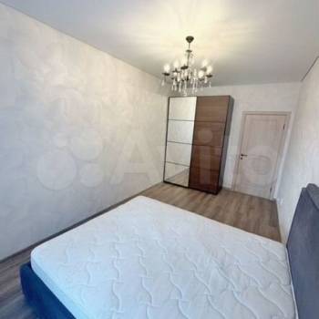 Продается 1-комнатная квартира, 41,7 м²