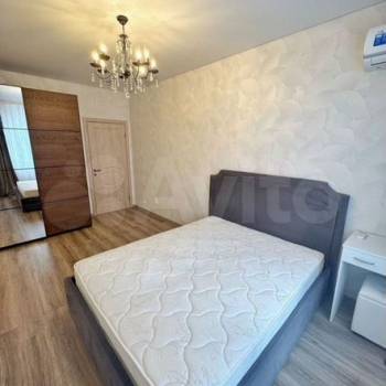 Продается 1-комнатная квартира, 41,7 м²
