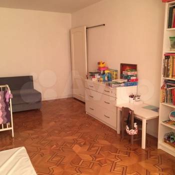 Продается 1-комнатная квартира, 39 м²