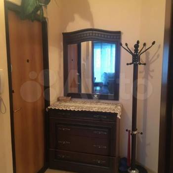 Продается Многокомнатная квартира, 74 м²