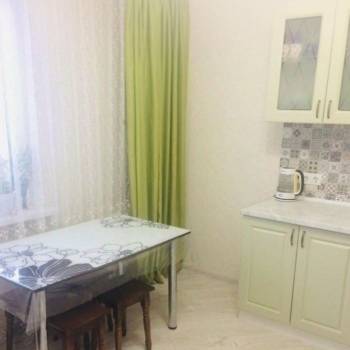 Продается 1-комнатная квартира, 45 м²