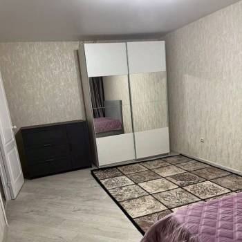 Продается 1-комнатная квартира, 45 м²