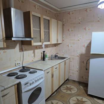 Сдается 1-комнатная квартира, 42 м²