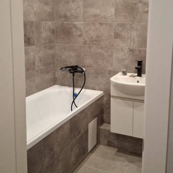 Продается 1-комнатная квартира, 42 м²