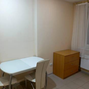 Сдается 1-комнатная квартира, 41 м²