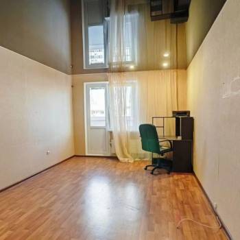 Сдается Многокомнатная квартира, 90 м²