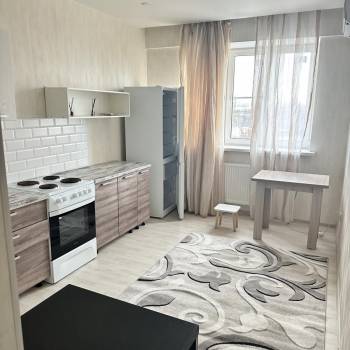 Сдается 1-комнатная квартира, 38 м²