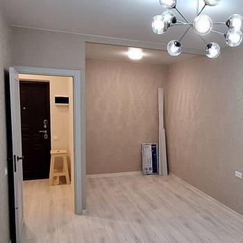 Продается 1-комнатная квартира, 37 м²