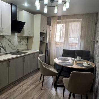 Продается 1-комнатная квартира, 45 м²