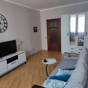 Сдается 1-комнатная квартира, 44 м²