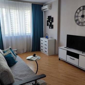 Сдается 1-комнатная квартира, 44 м²