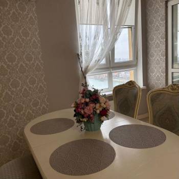 Сдается 1-комнатная квартира, 64 м²