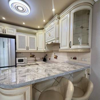 Сдается 1-комнатная квартира, 64 м²