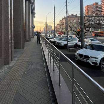 Сдается Торговое помещение, 142,2 м²