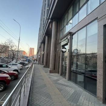 Сдается Торговое помещение, 142,2 м²