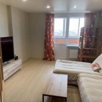 Сдается Многокомнатная квартира, 80 м²