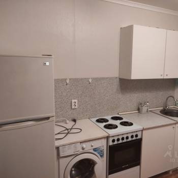 Сдается 1-комнатная квартира, 42 м²