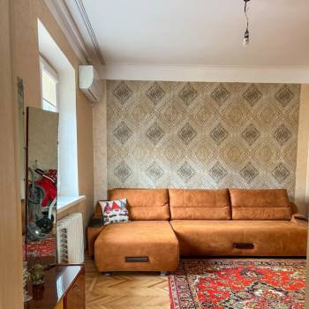 Продается 3-х комнатная квартира, 63 м²