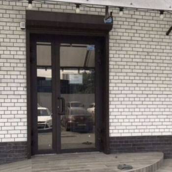 Сдается Торговое помещение, 186,9 м²