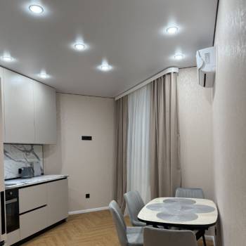 Сдается 1-комнатная квартира, 42 м²