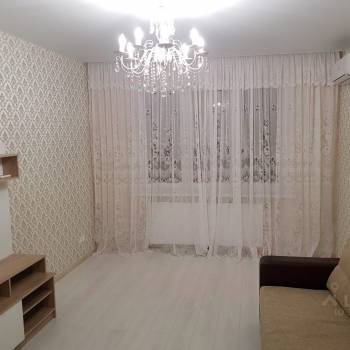 Сдается 1-комнатная квартира, 43,2 м²