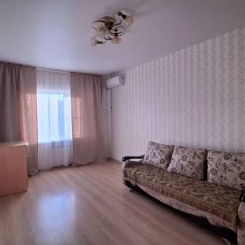 Продается 1-комнатная квартира, 46,8 м²