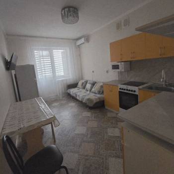 Сдается 1-комнатная квартира, 45 м²