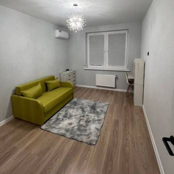 Сдается 1-комнатная квартира, 42,5 м²