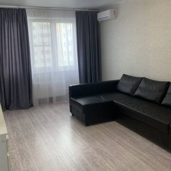 Сдается 1-комнатная квартира, 38 м²