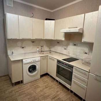Сдается 1-комнатная квартира, 44 м²